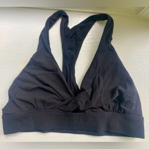 Lululemon Twist Front Sports Bra. Black. Size 8